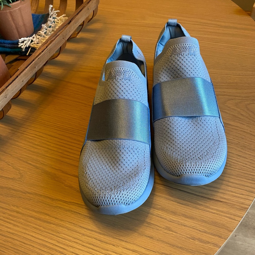 APL Techloom Bliss Shoe *WORN ONCE INDOORS